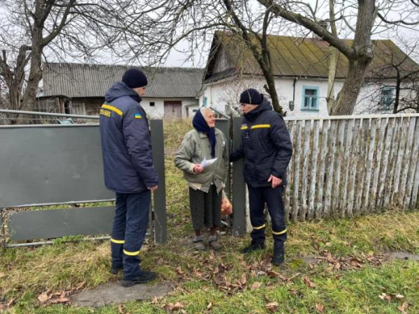 Рятувальники Дубенщини навчають громаду діям у надзвичайних ситуаціях2