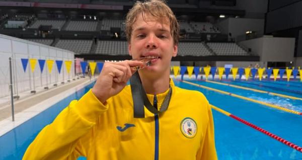 Спортсмен із Рівненщини до золота Дефлімпіади додав особисту бронзу на 200-метрівці