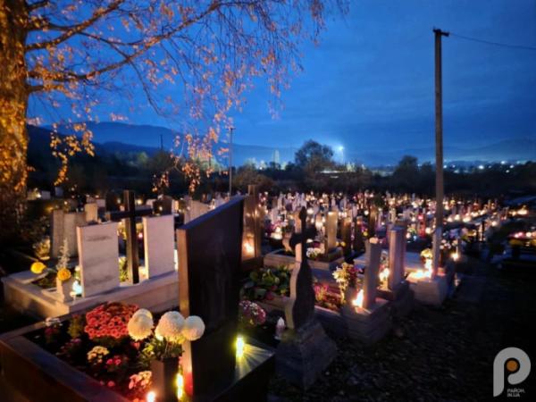 Світло свічок і тиша молитви: свалявчани відзначили День пам’яті померлих18