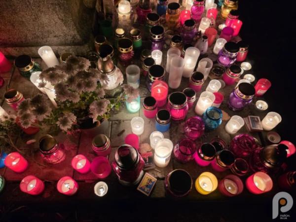 Світло свічок і тиша молитви: свалявчани відзначили День пам’яті померлих17