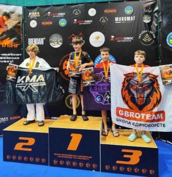 Тріумф в Івано-Франківську: юні волиняни привезли 13 медалей зі змагань із грепплінгу6