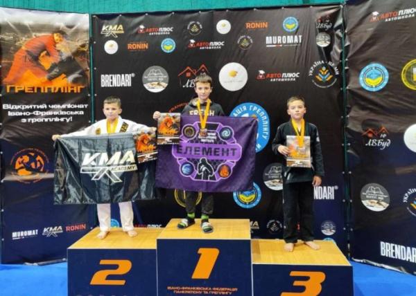 Тріумф в Івано-Франківську: юні волиняни привезли 13 медалей зі змагань із грепплінгу2