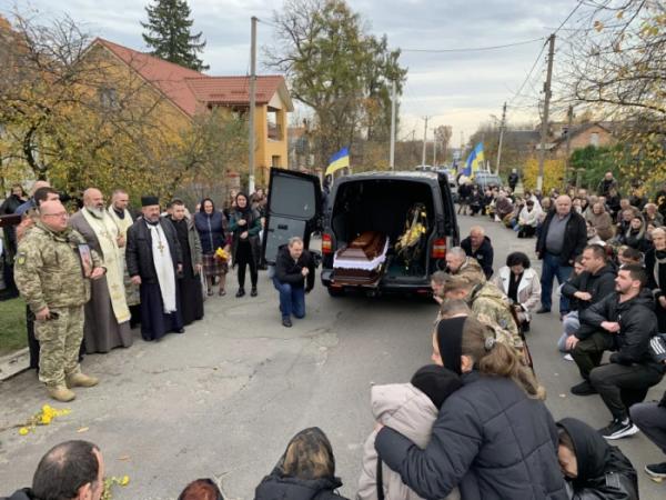 У Ківерцях попрощалися з військовим Петром Оверчуком