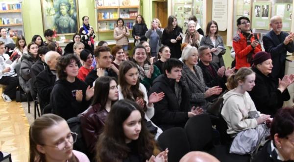 У Луцьку триває конкурс професійних читців імені Лесі Українки2