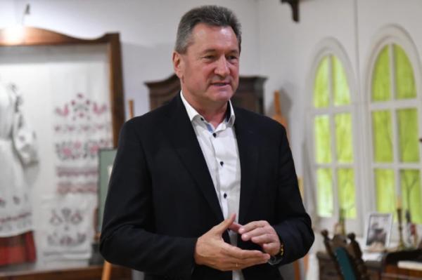 У Луцьку триває конкурс професійних читців імені Лесі Українки8