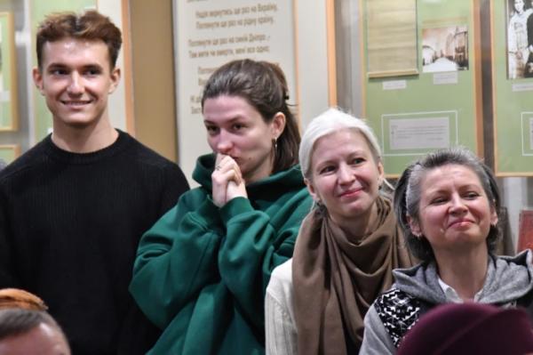 У Луцьку триває конкурс професійних читців імені Лесі Українки3