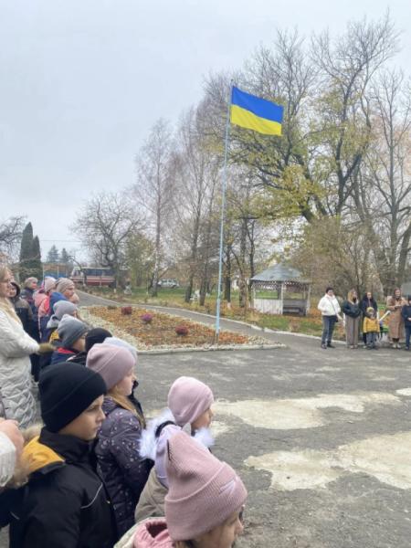 У Старокошарівській гімназії відкрили меморіальні дошки захисникам4