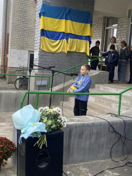 У Старокошарівській гімназії відкрили меморіальні дошки захисникам1