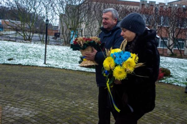 У світлі свіч скорботи: Дубенщина вшанувала пам’ять жертв Голодоморів10