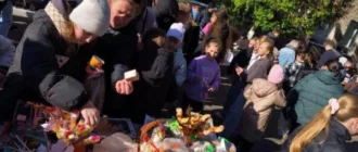 Вже третій рік поспіль: Радивилівська громада провела благодійні шкільні ярмарки для підтримки захисників Вже третій рік поспіль: Радивилівська громада провела благодійні шкільні ярмарки для підтримки захисників