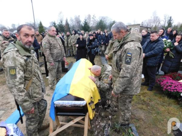 Зарічненська громада провела в останню путь 26-річного прикордонника Івана Шульжика з Соломира13