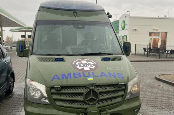 Завдяки ініціативі з Рожищенщини «Разом – ми сила!» для 147 бригади передали евакуаційний Mercedes Sprinter3