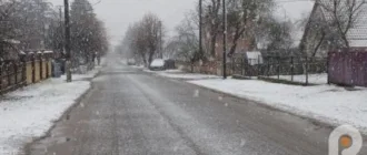 Зима близько: у Старій Вижівці випав перший сніг