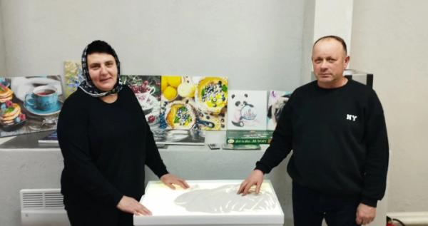 Батьки загиблого воїна передали інвентар для реабілітації для Острозької лікарні