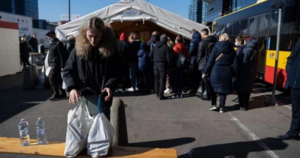 Чи повинні біженці з України в ЄС платити податки вдома — відповідь податкової