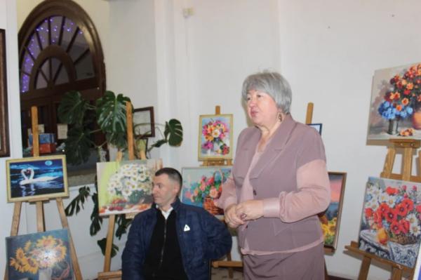 Дубенчанин Богдан Свінтозельський презентував виставку картин у Міжнародний день людей з інвалідністю1