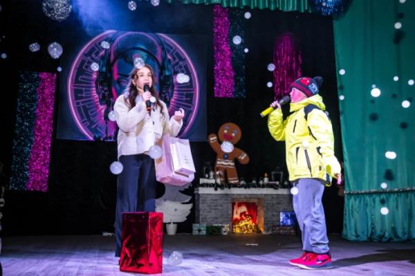 Історія про диво, яке потрібно врятувати: у Рожищі відбулась прем'єра вистави «Нейро-Різдво»21