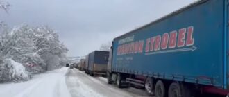 Из-за непогоды на Крымском полуострове перекрыта дорога от Бахчисарая в сторону Севастополя