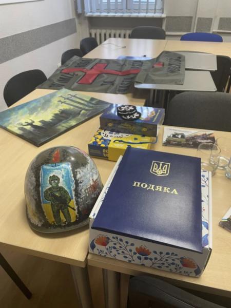 Польський подарунок для фронту: волонтери з Рожищенщини збирають гроші, щоб полагодити евакуаційні авто2