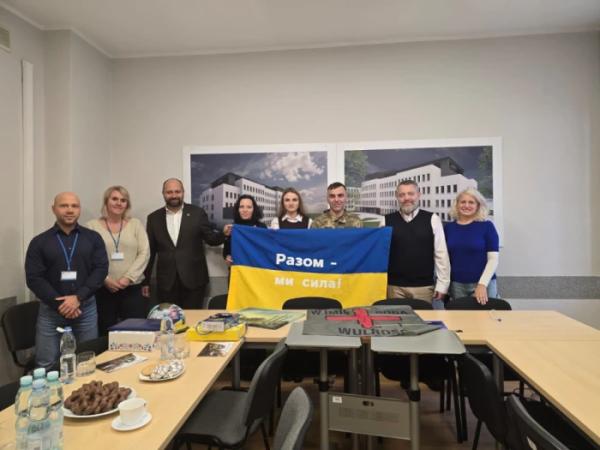 Польський подарунок для фронту: волонтери з Рожищенщини збирають гроші, щоб полагодити евакуаційні авто6