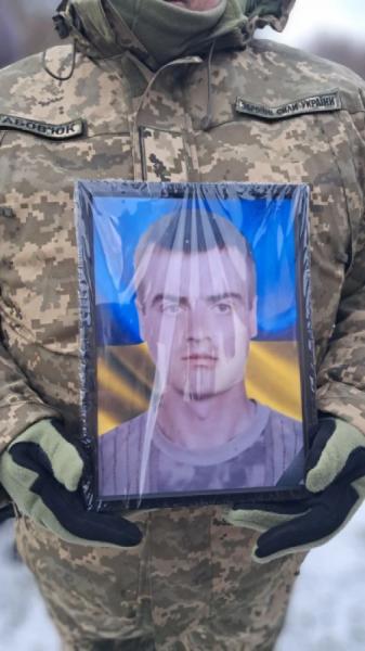 Повчанська громада віддала шану загиблому на Сумщині воїну4