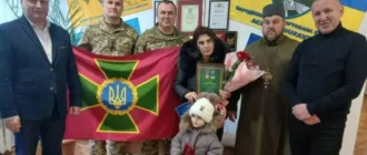 Рідним загиблого воїна Ярослава Пелеха із селища Жвирка вручили медаль «Захиснику Вітчизни»