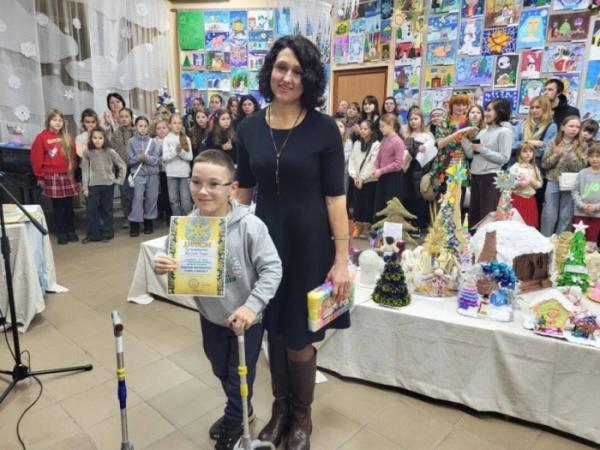 У Ковелі діє виставка «Зимовий калейдоскоп. З вірою у Перемогу!»24