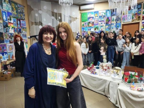 У Ковелі діє виставка «Зимовий калейдоскоп. З вірою у Перемогу!»1