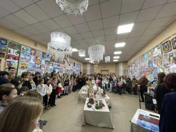 У Ковелі діє виставка «Зимовий калейдоскоп. З вірою у Перемогу!»22