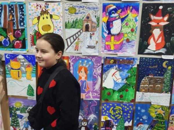 У Ковелі діє виставка «Зимовий калейдоскоп. З вірою у Перемогу!»6