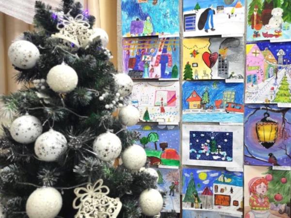 У Ковелі діє виставка «Зимовий калейдоскоп. З вірою у Перемогу!»10