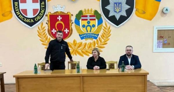 У Ковельському районі – новий начальник поліції Роман Михальчук У Ковельському районі – новий начальник поліції Роман Михальчук