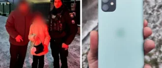 У Луцьку патрульні повернули дівчині загублену сумку з телефоном і грошима