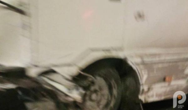 У Луцьку сталась аварія за участі легковика та маршрутки2