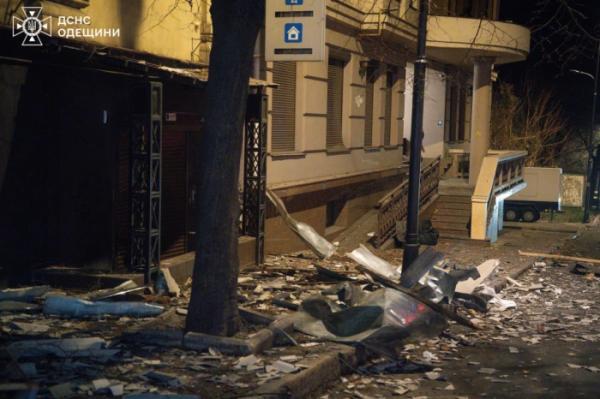 У Приморському районі Одеси постраждав житловий сектор від атаки БПЛА2