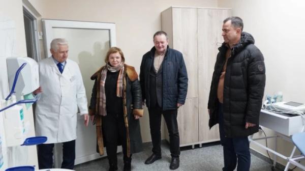 У Ратнівській громаді обговорили розвиток медпослуг та оглянули відремонтовані амбулаторії11