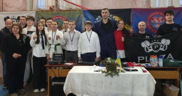 У Рожищі на різдвяному турнірі з таеквон-до зібрали 32 тисячі гривень на амуніцію для військового