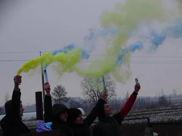 У селі Ловище попрощалися із захисником Богданом Ігнатюком39