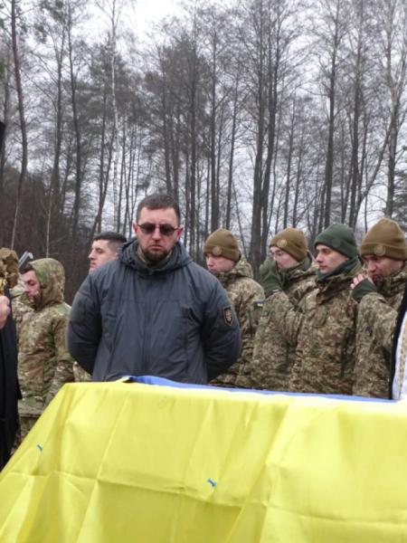 У селі Радовичі попрощалися із захисником Віктором Сохацьким42