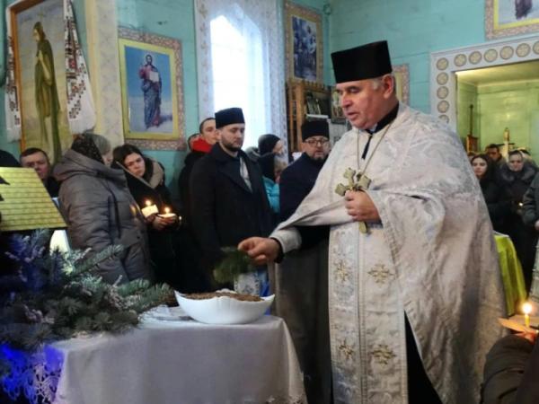 У селі Радовичі попрощалися із захисником Віктором Сохацьким17