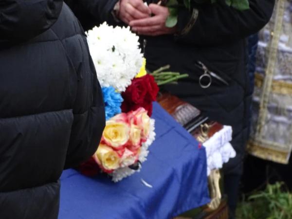 У селі Турія попрощалися із захисником Станіславом Столяруком36