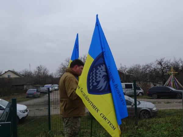 У селі Турія попрощалися із захисником Станіславом Столяруком28