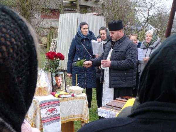 У селі Турія попрощалися із захисником Станіславом Столяруком7