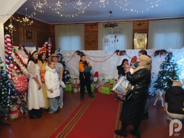 У Старій Вижівці провели благодійний захід до Дня Святого Миколая8