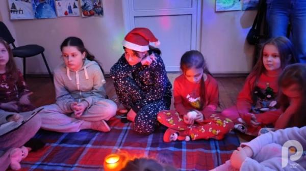 У Свалявській школі мистецтв відбулась тематична вечірка до дня Святого Миколая