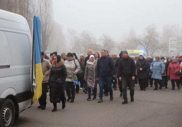 У Вараші в останню путь провели захисника Василя Петренка, який загинув у листопаді 2024 року11