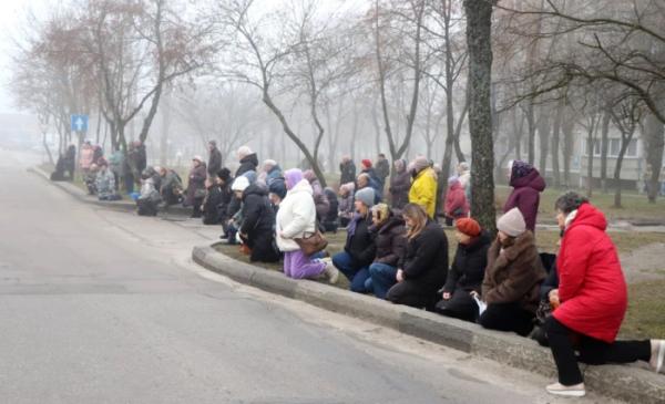 У Вараші в останню путь провели захисника Василя Петренка, який загинув у листопаді 2024 року7