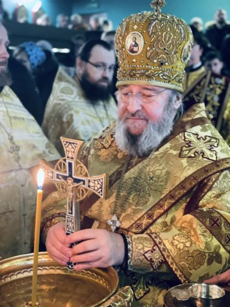 У Володимирі прихильники УПЦ МП молилися у приміщенні колишнього нічного клубу18