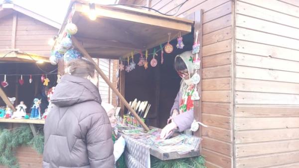 В Острозі на Замковій горі засвітили головну ялинку міста16