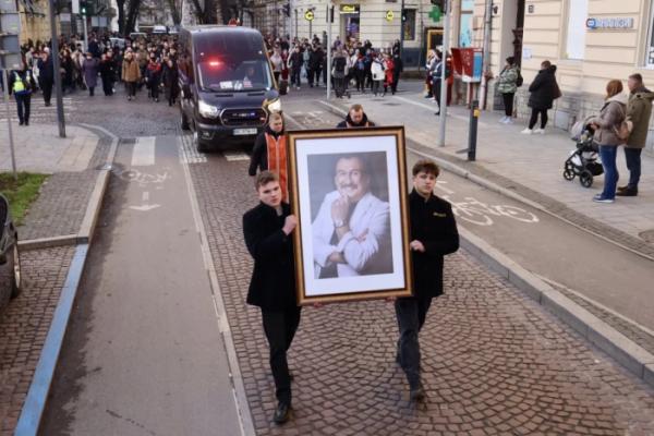 Військовий оркестр Волинського прикордонного загону вшанував пам’ять Народного артиста України Степана Гіги12